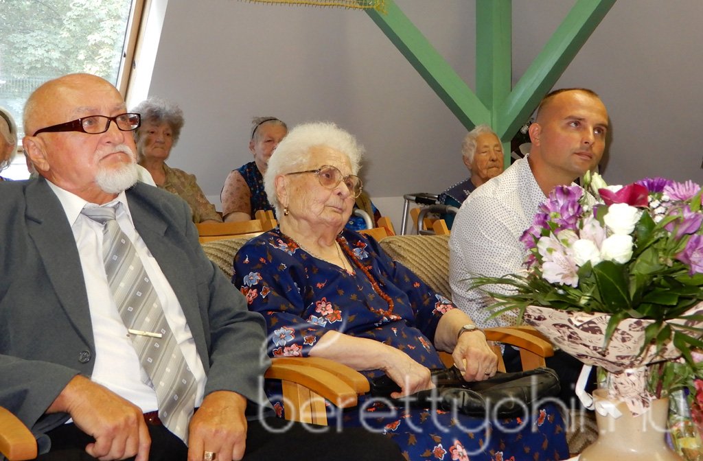 Marika néni 90 éves 29